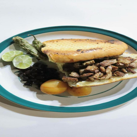 Taco con Queso de Costilla