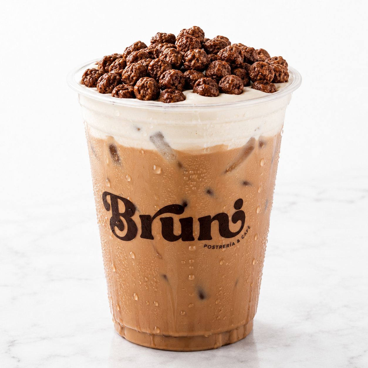 CAFÉ MOKA CRUNCH LATTE.