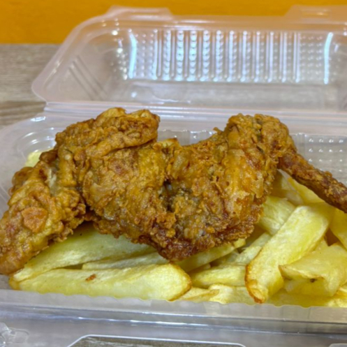 2 Piezas Alitas + Papas Fritas