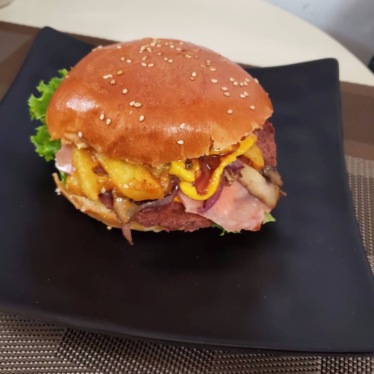Hamburguesa Hawaiana