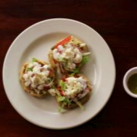 Sopes de Guisado (Orden de 3 Pzs)