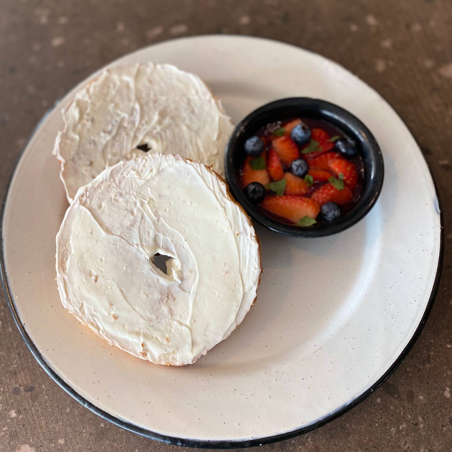 Bagel Queso Crema y Compota