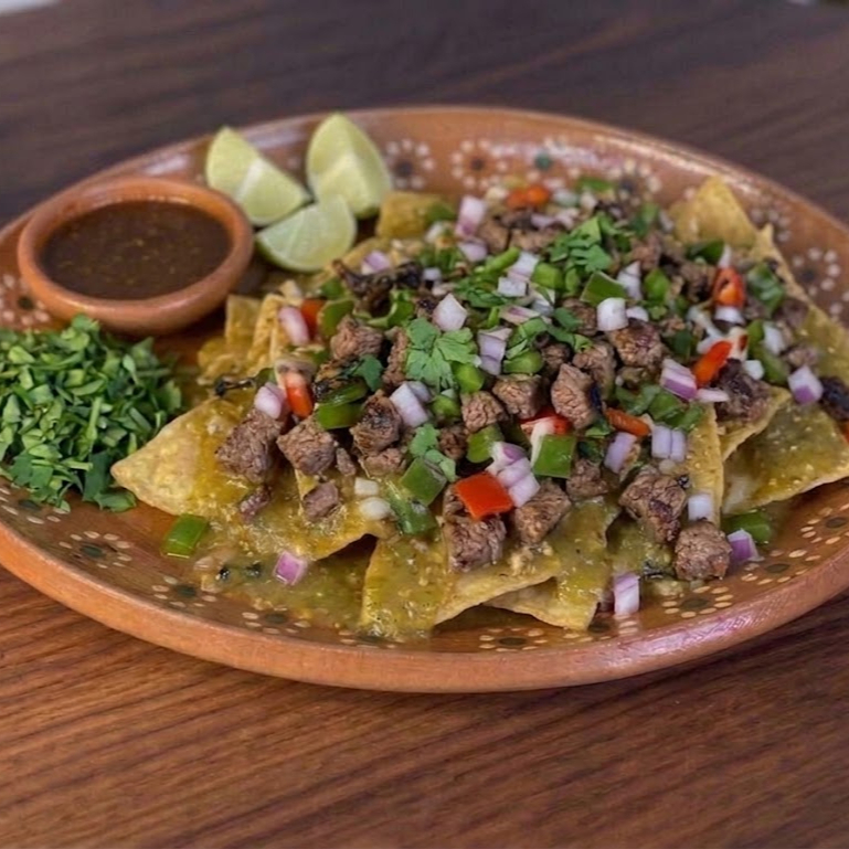 Chilaquiles con Bistec