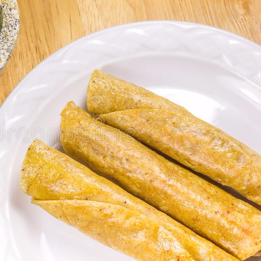 TACOS DORADOS.