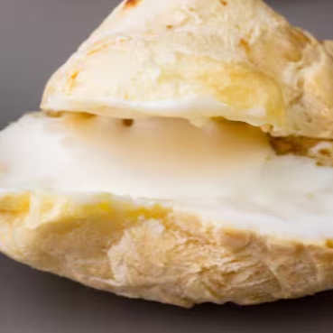 Macio, quentinho e recheado com requeijão cremoso. Não dá para resistir!