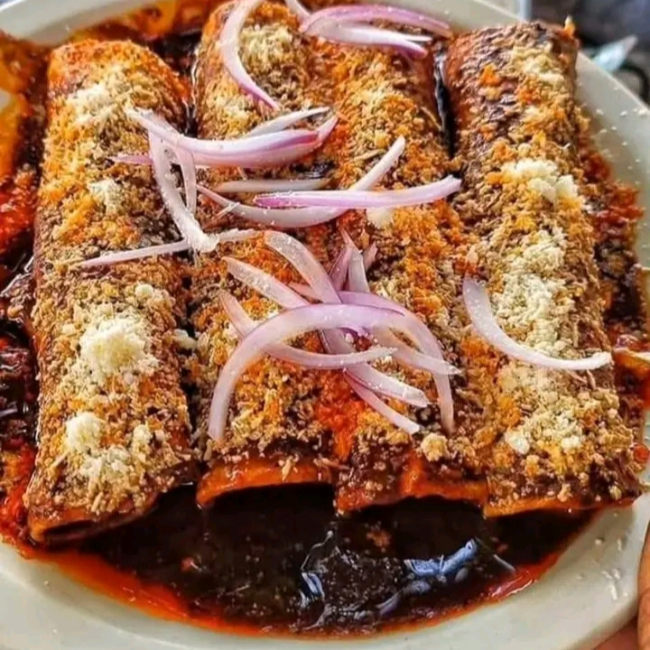 7 Pz. En Moladas de Pollo.