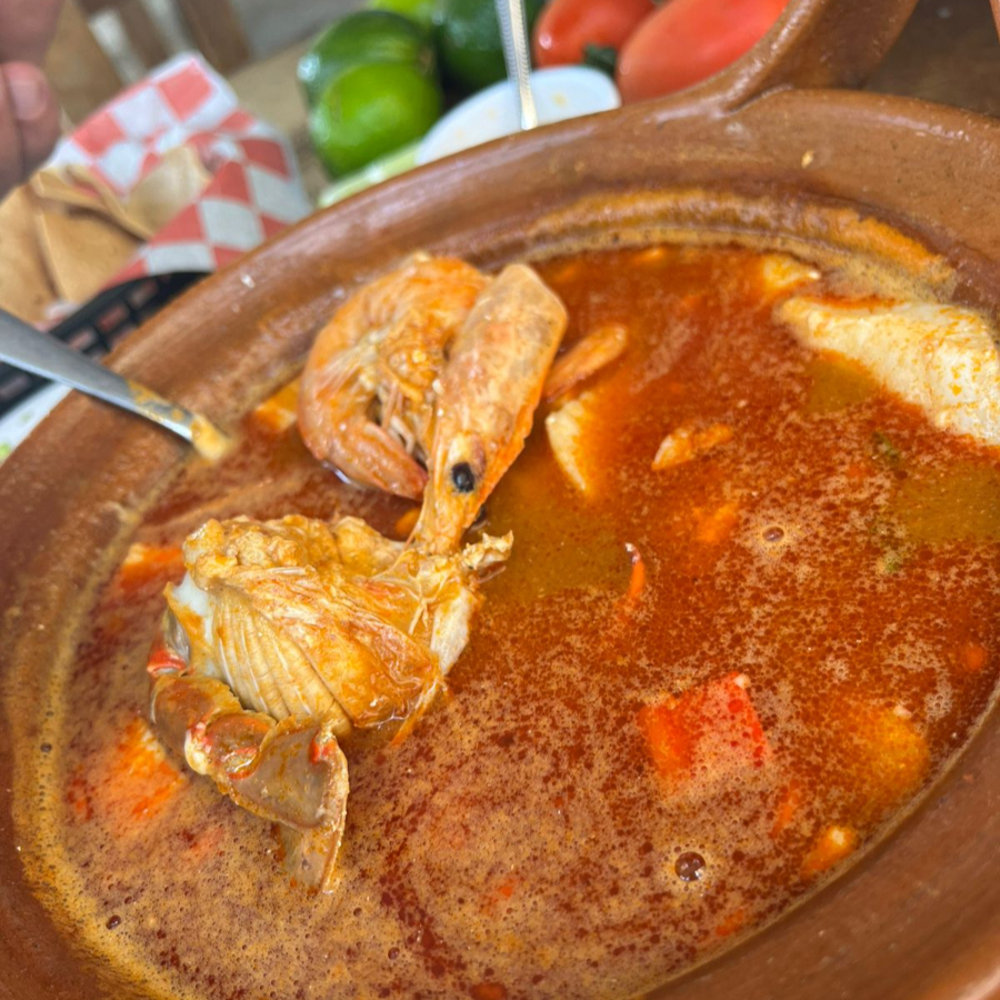 Caldo de Robalo con Camaron