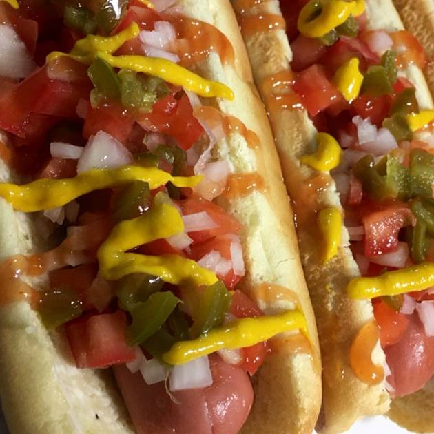 2HOTDOGS+BEBIDA