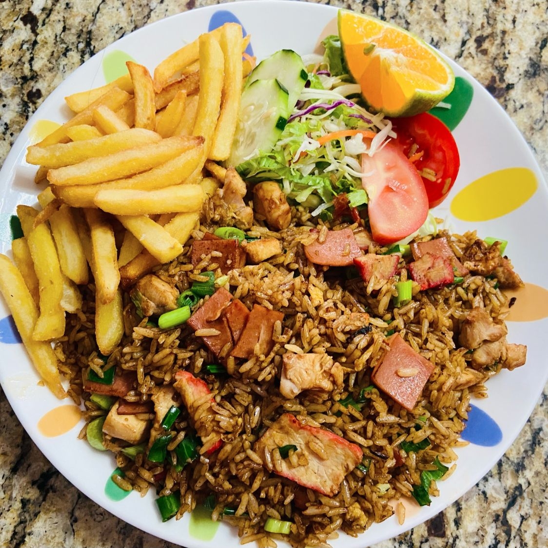 Plato del día con cantonés