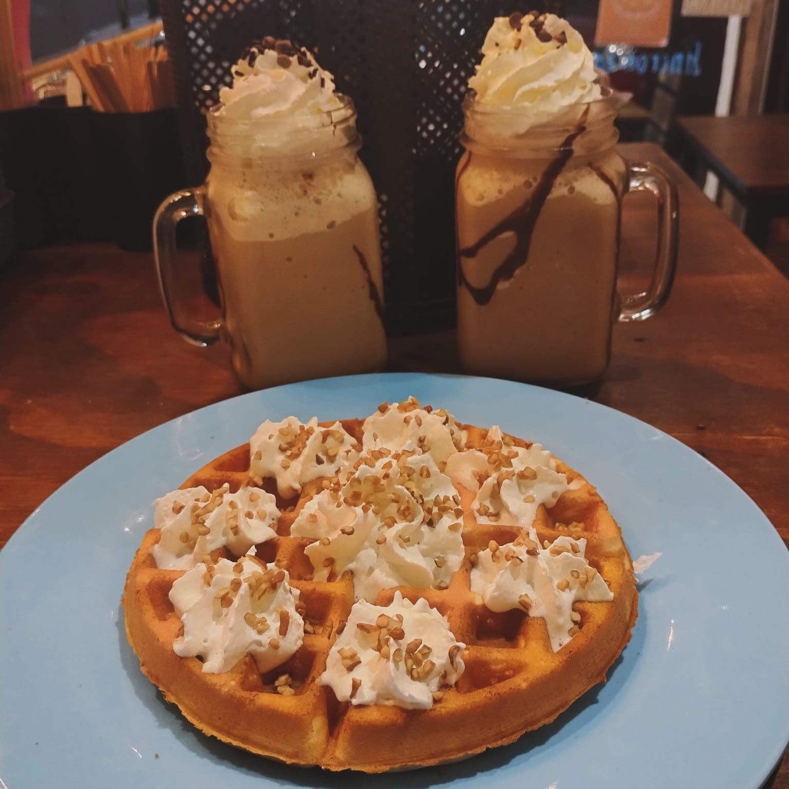 Waffle base + topping