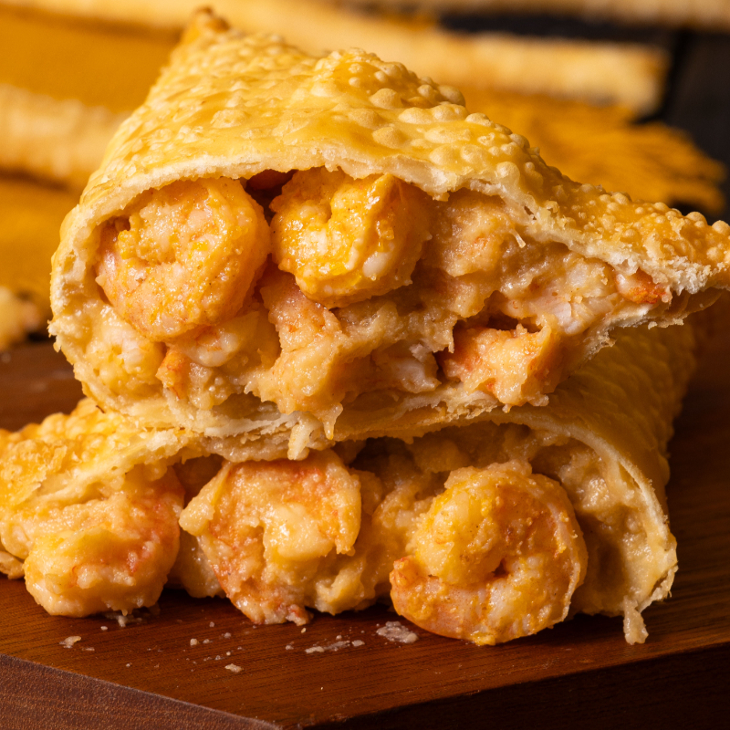 O melhor pastel de camarão de SP.Camarão inteiro, refogado em um delicioso creme e muito Catupiry (aprox 360g)