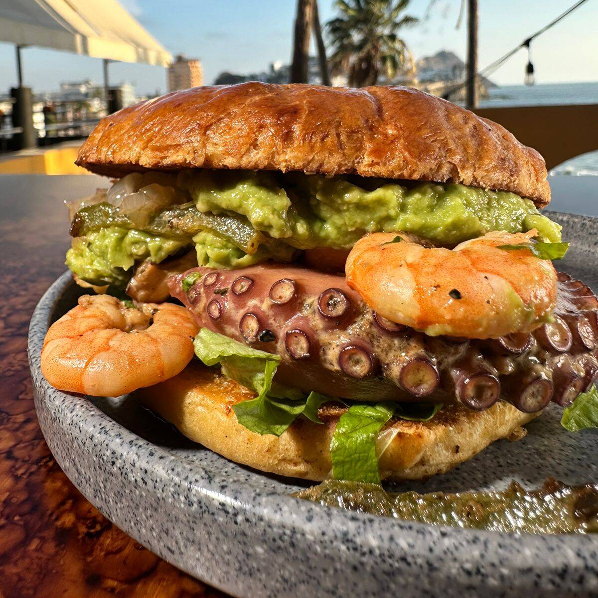 MAZATLECA BURGER