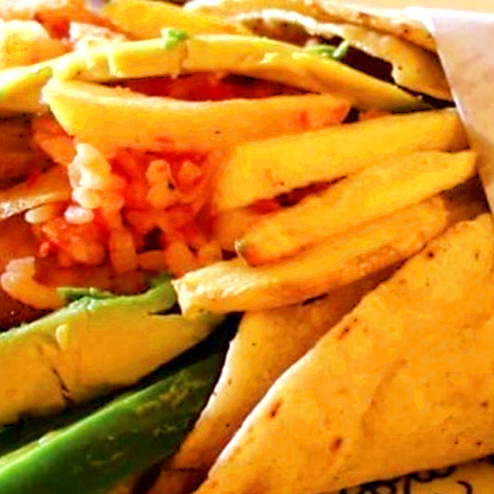 K TACO HUEVO CON RAJAS CON PAPAS + POSTRE SORPRESA