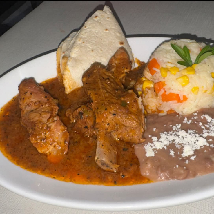 Costillas de Puerco en Salsa Tatemada