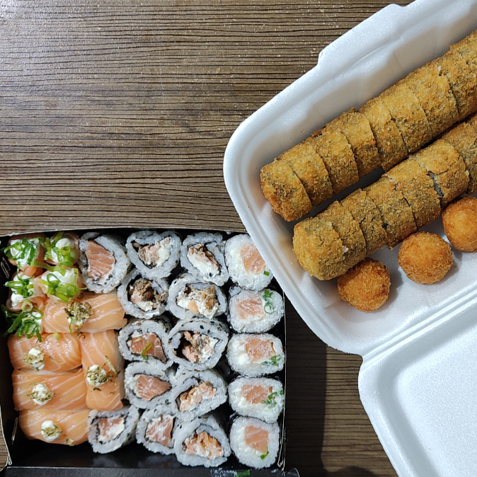 5 salmão light 5 sashimis de salmão 5 uramakis de salmão 10 uramakis skin 10 Philadelphias 20 Hots Philadelphias 5 Croquetes