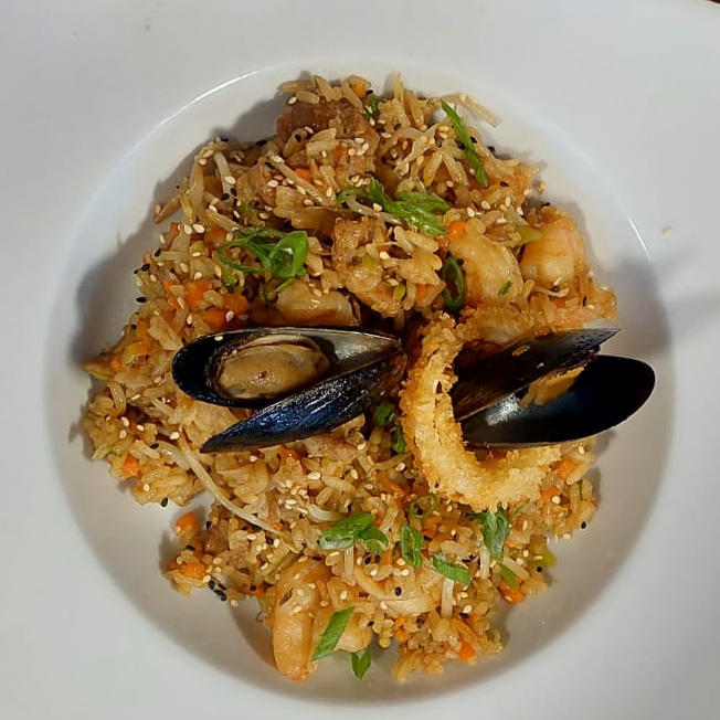 Arroz Chaufa Mar y Tierra