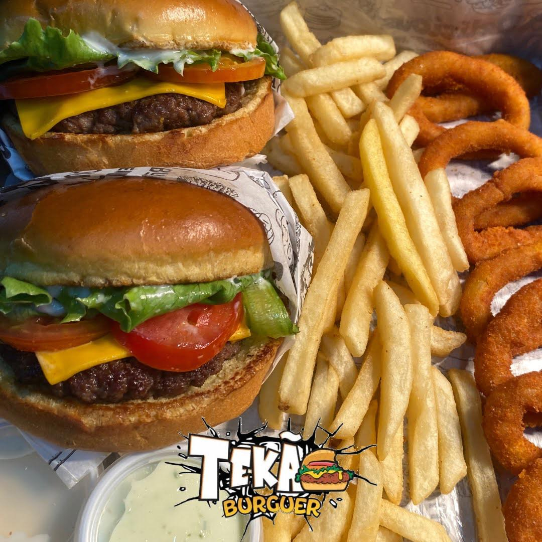 2 smash salada + porção de batata + porção de anel de cebola , + molho da vovó + molho do hulk