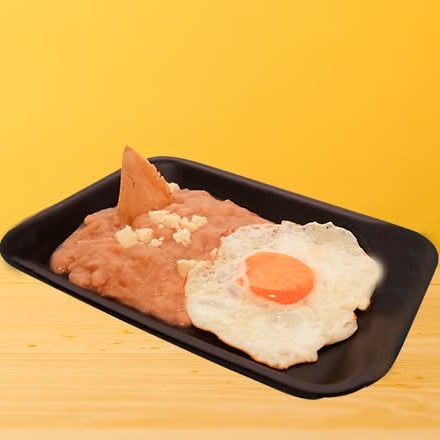 Huevo Estrellado Con Frijoles