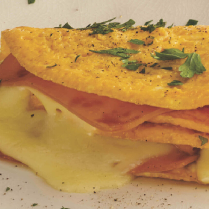 Combo Crepe Relleno de Huevos al Gusto