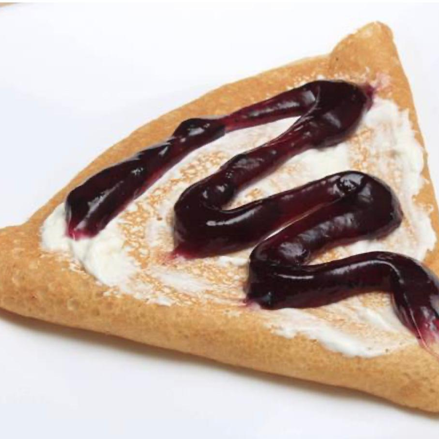 Crepa de Philadelphia y Zarzamora con Helado