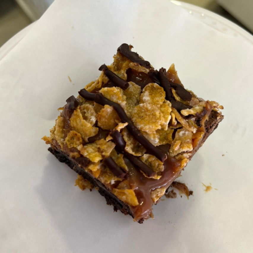 brownie, caramelo salgado, sucrilos