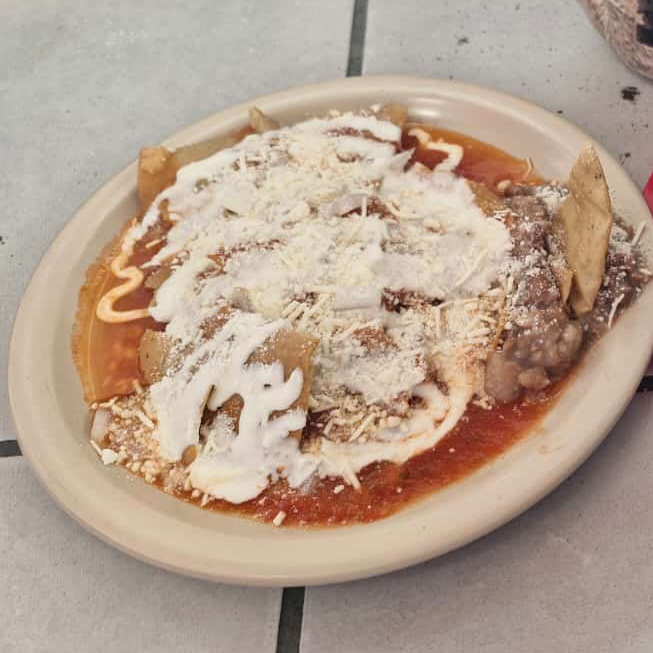 Chilaquiles con Huevo