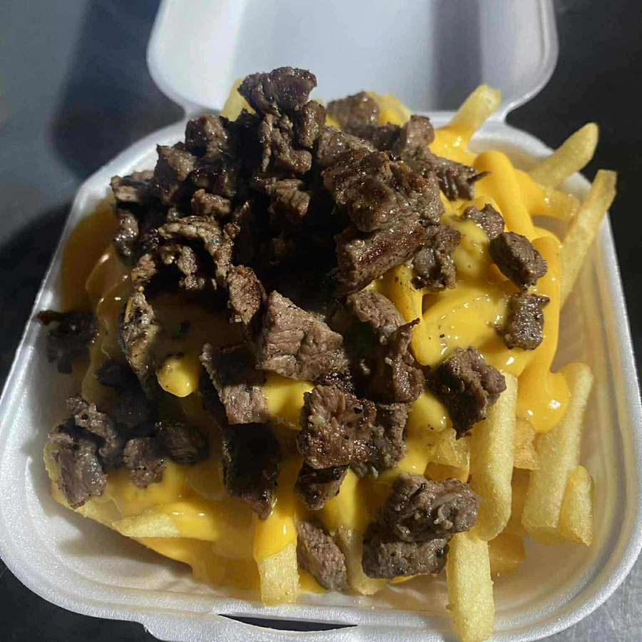 Papas con Carne Asada