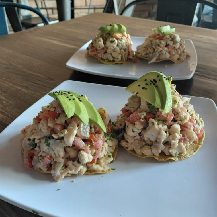 Tostada de Ceviche de pescado