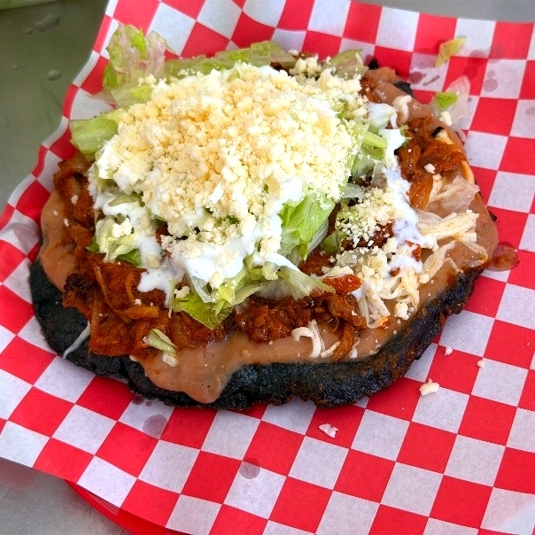 Sope con Guisado