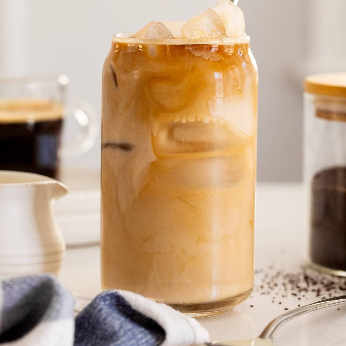 CAFE FRIO