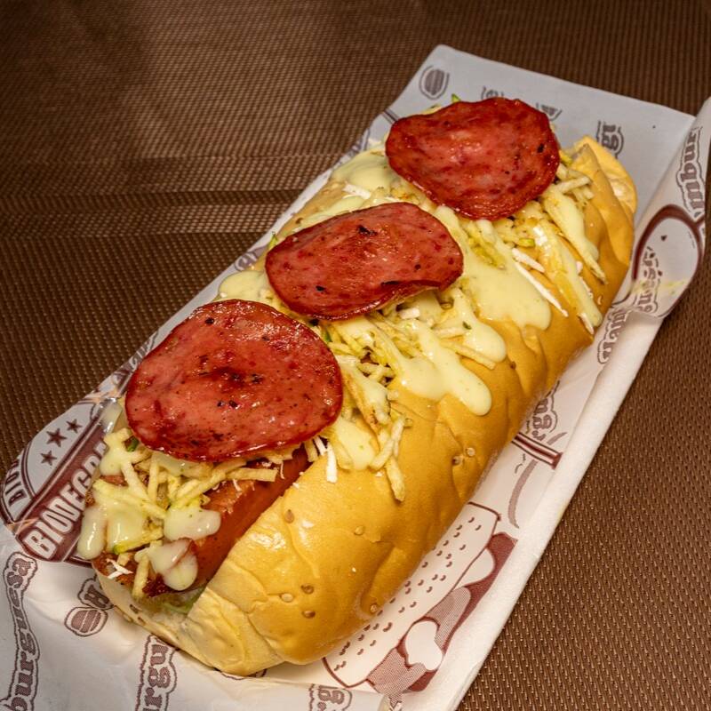 Perro Suizo & Salami