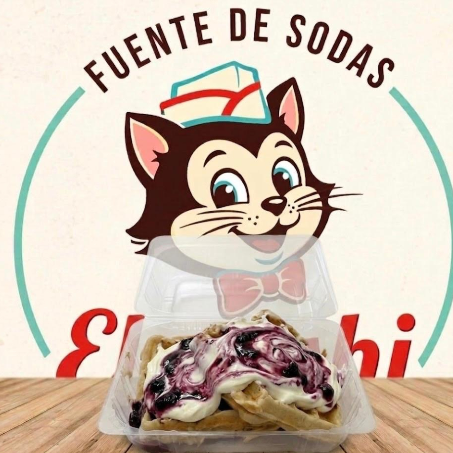 2 Wafles de Queso con Zarzamora
