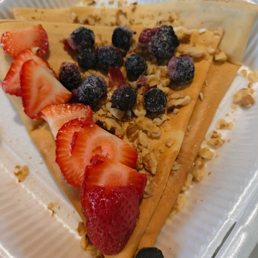 Berry crepe