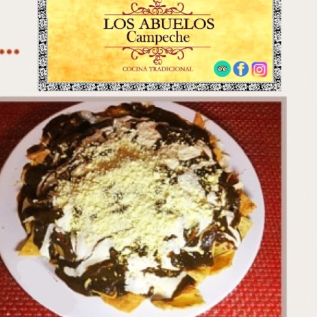 Chilaquiles de mole