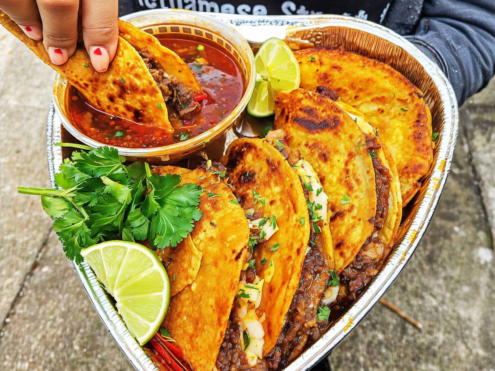 TACOS DE BIRRIA EL ERIK