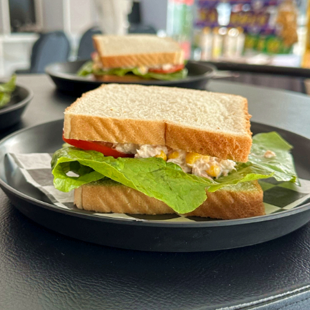 Sándwich de Atún con Elote