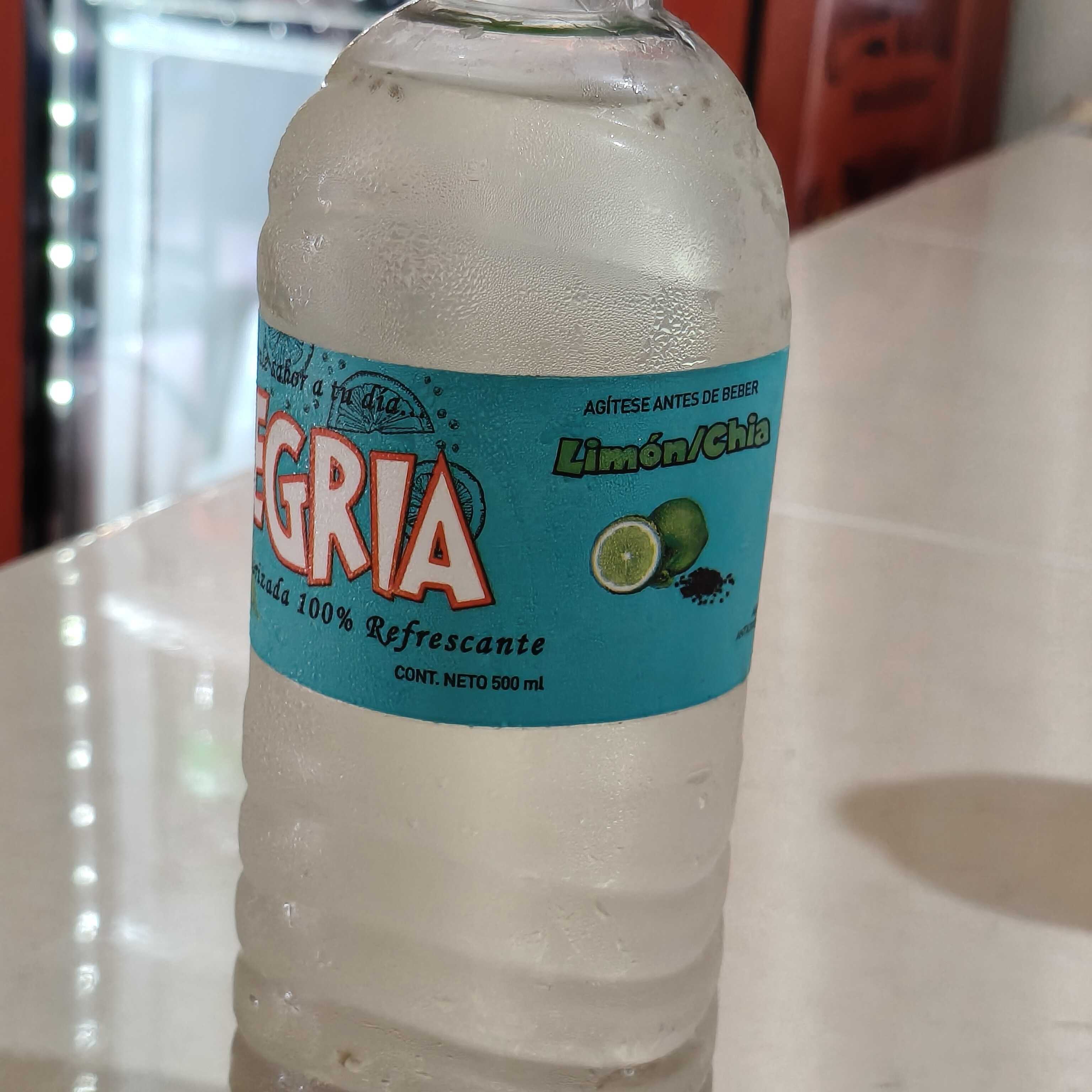 Agua de Limón con Chía