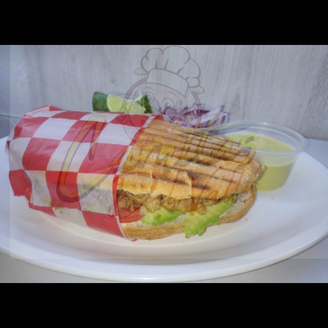 Torta de Carnitas