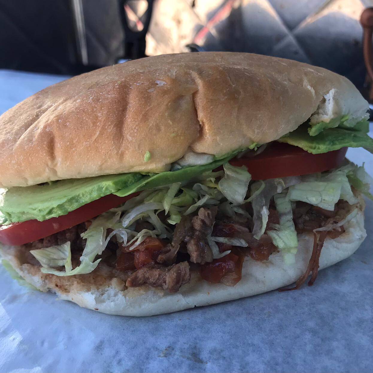 Torta de bistec ranchero
