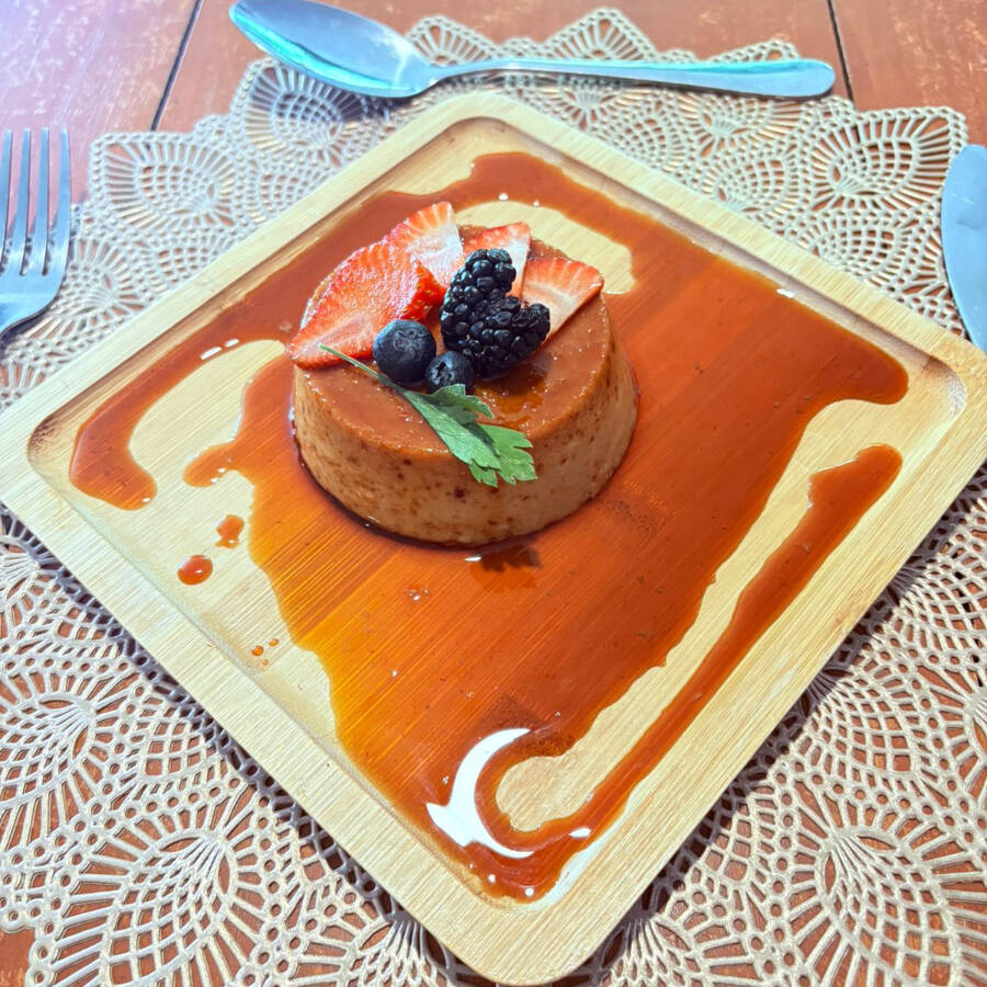 Flan Napolitano