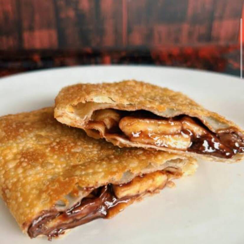 NUTELLA ORIGINAL COM BANANA CORTADA