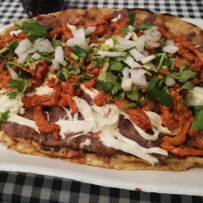 Huarache de Molida de Res