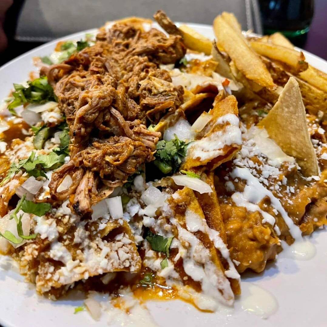 Chilaquiles Con Birria