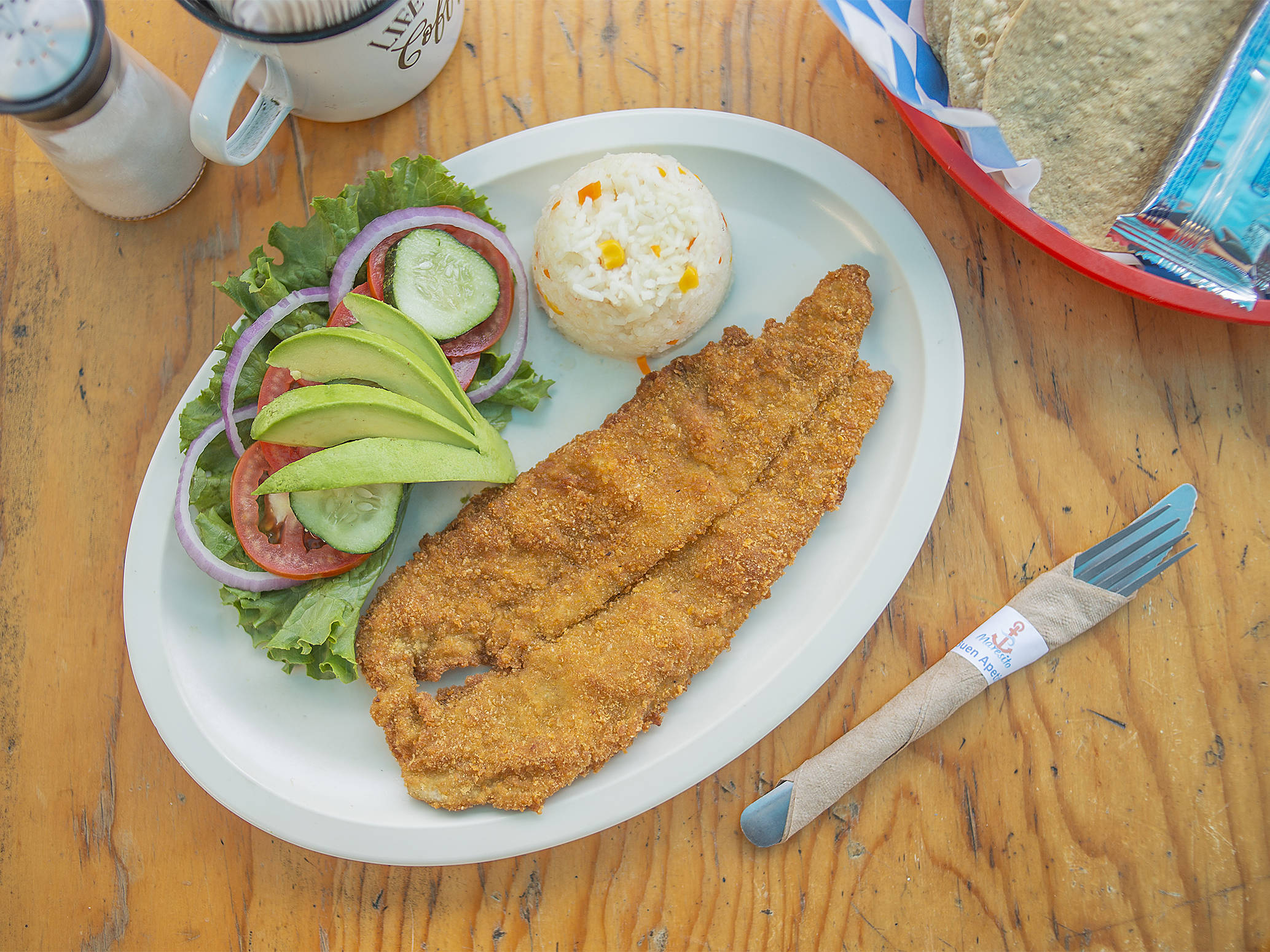 Filetes+Arroz blanco+Ensalada