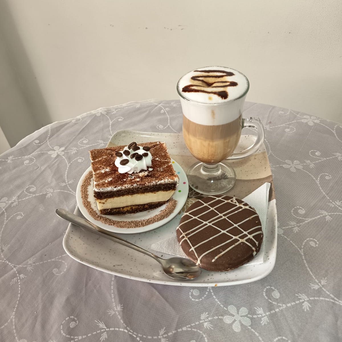 Tiramisú Italiano + Capuchino