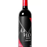 O La Vid Red Blend, vinho argentino, um blend das uvas Malbec, bonarda e tempranillo.
