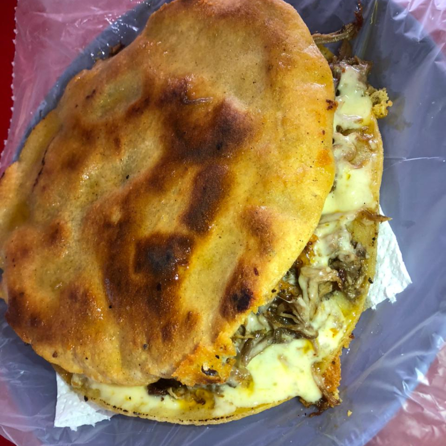 QUESADILLA DORADA DE CARNE DORADA