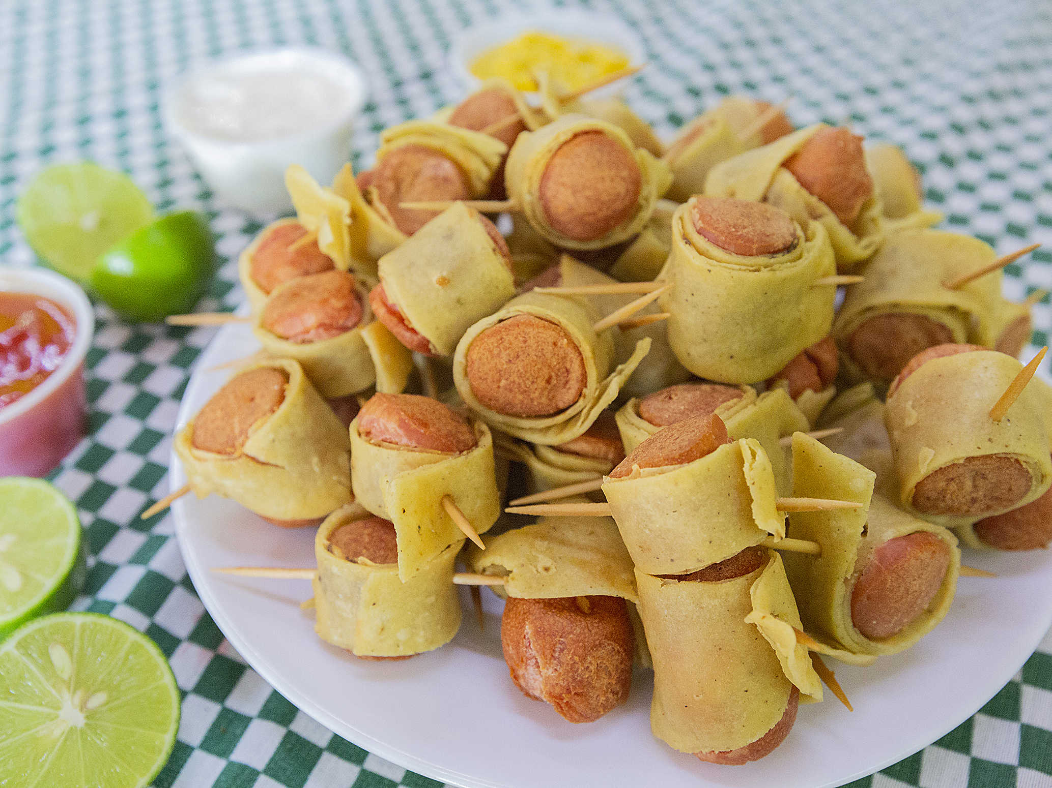 Salchitacos