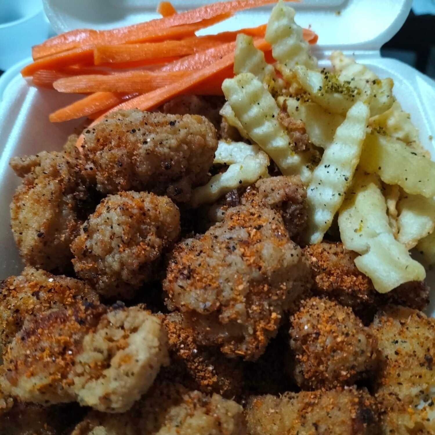 Boneless 200 G con Papas Fritas 100 G