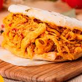 Arepa Pollo y Queso